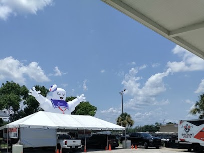 Hail damage and paintless dent repair illustration